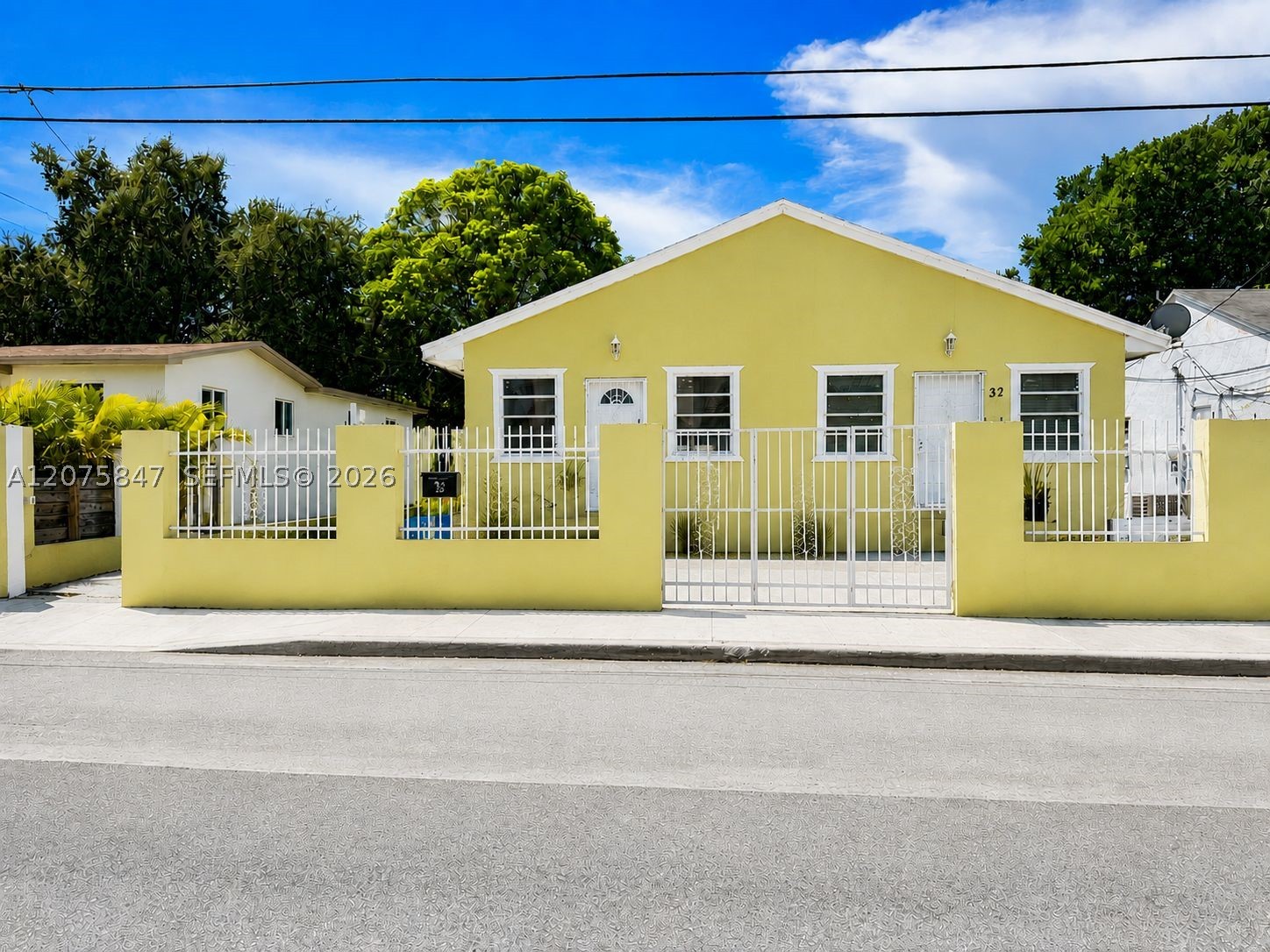 30 NW 50th St