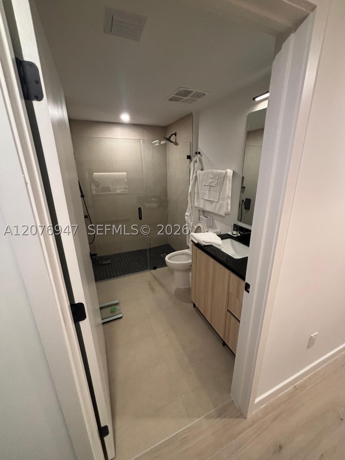 225 N Miami Ave #3308 Miami, FL 33128