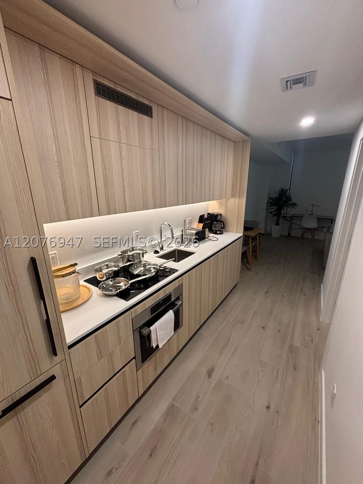 225 N Miami Ave #3308 Miami, FL 33128