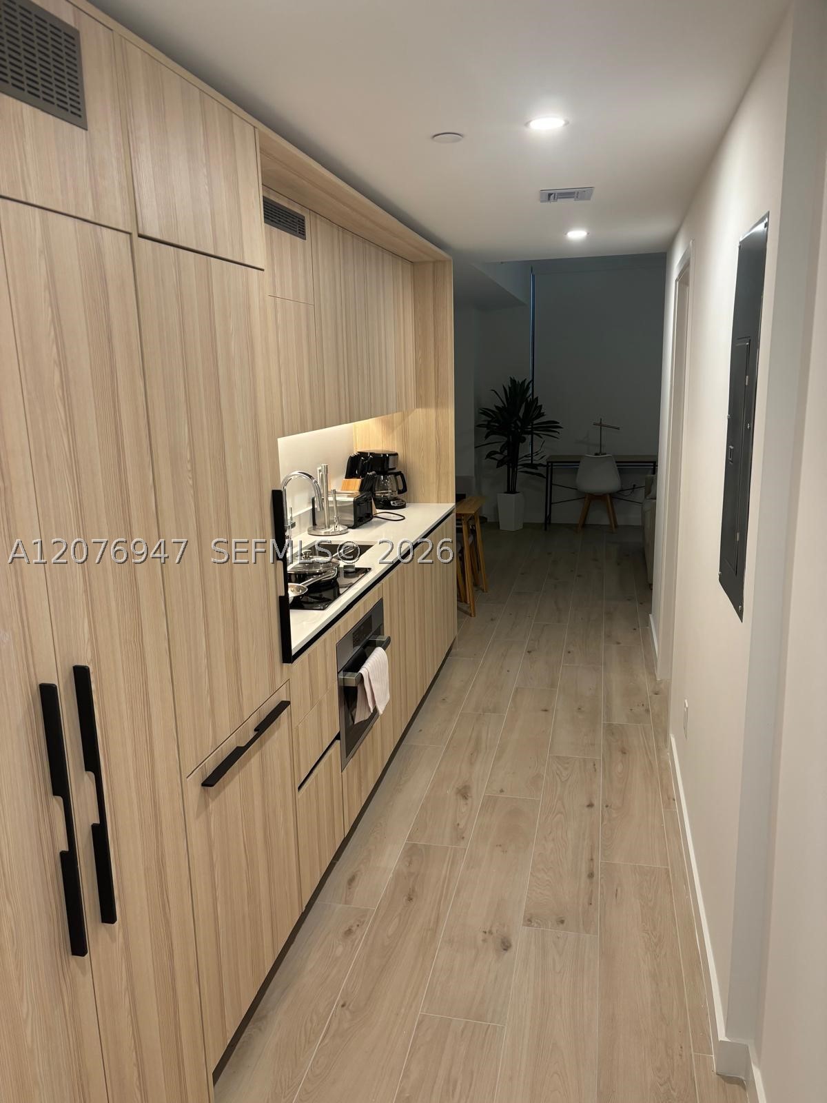 225 N Miami Ave #3308 Miami, FL 33128