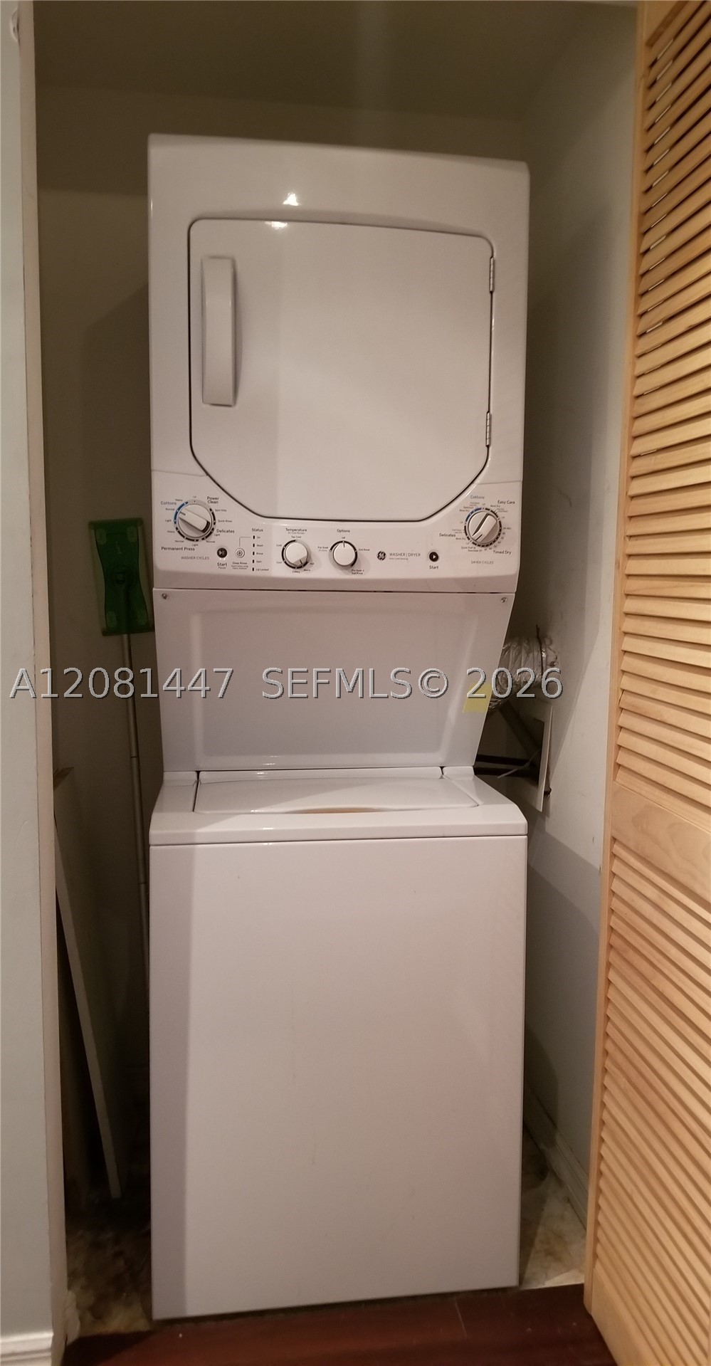 image 1800 Biscayne Plaza11