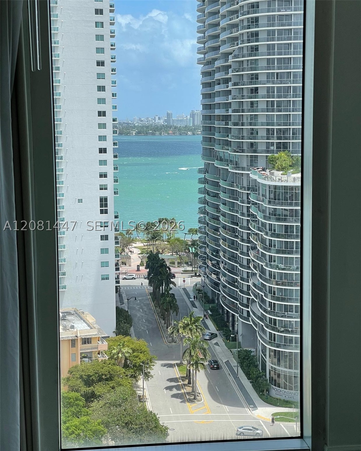 image 1800 Biscayne Plaza17