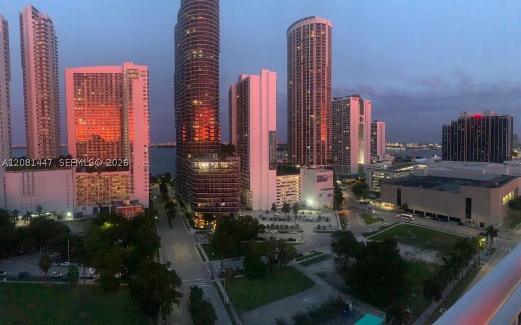 image 1800 Biscayne Plaza3
