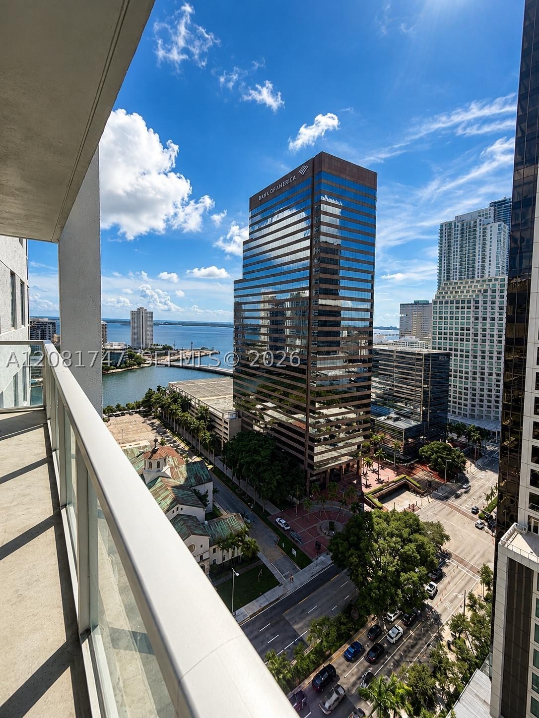 image 500 Brickell East13