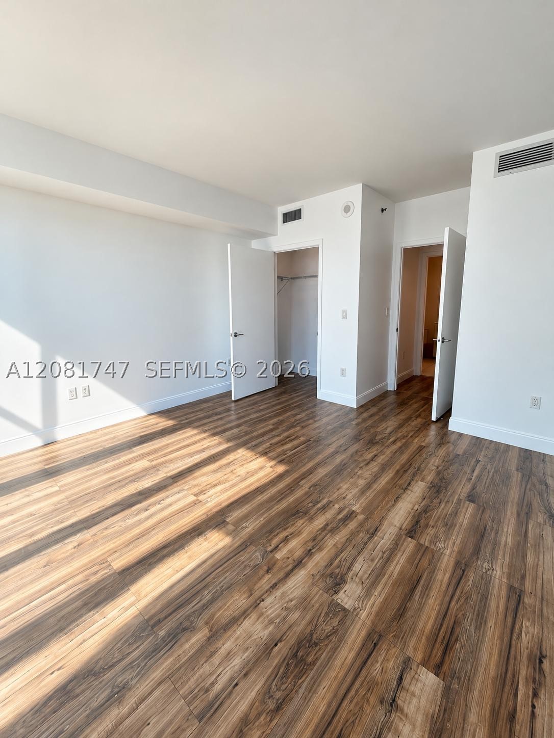 image 500 Brickell East4