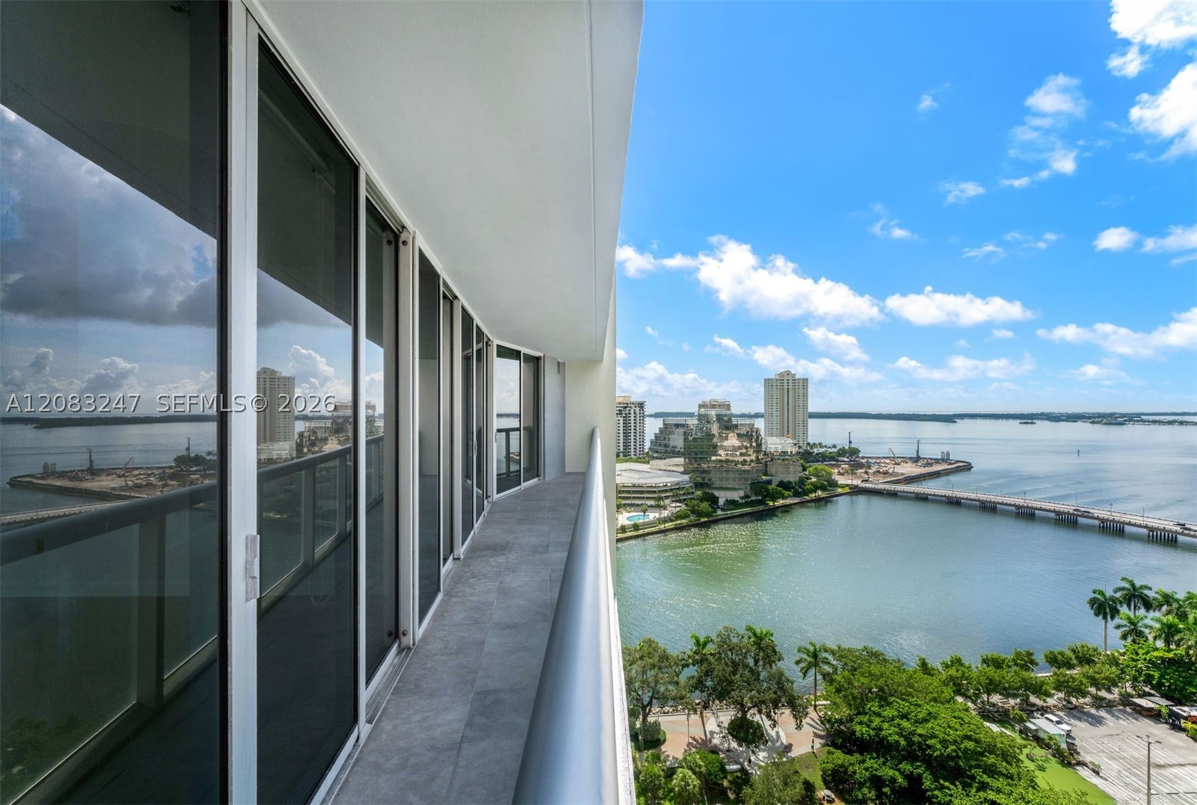 image Icon Brickell II25