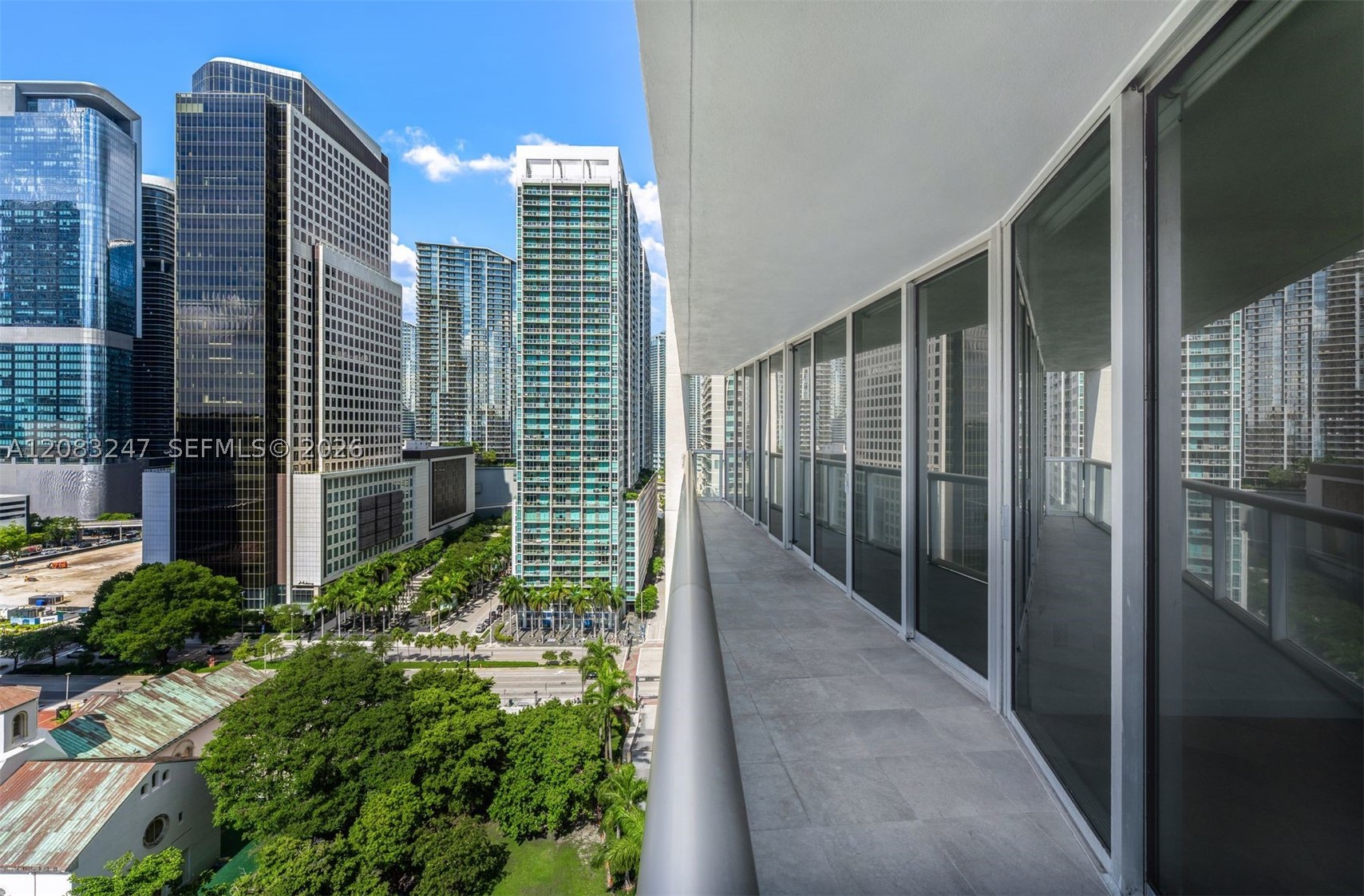 image Icon Brickell II28