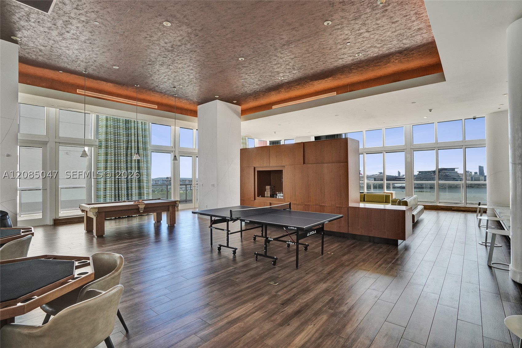 image 50 Biscayne53