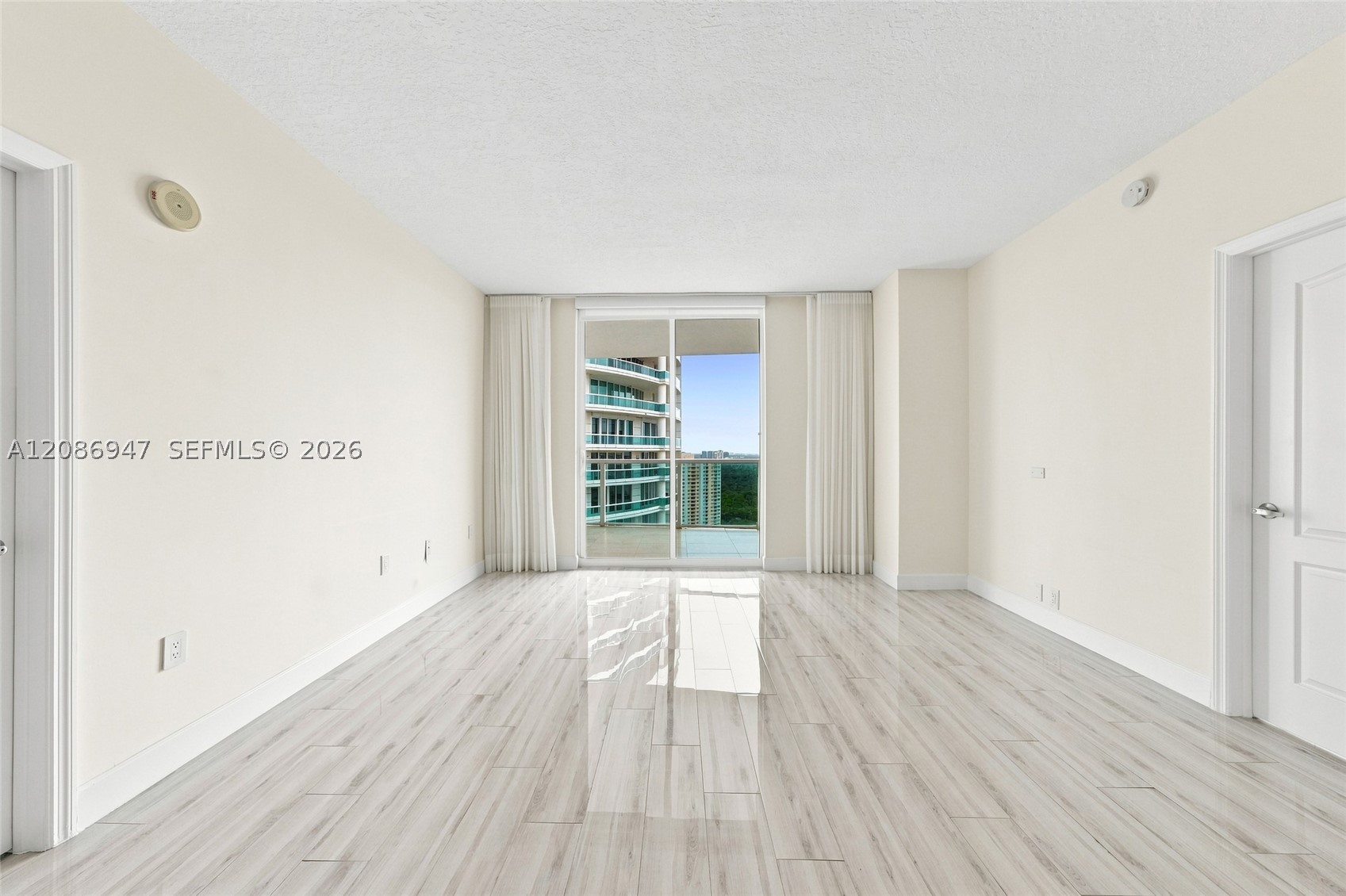 2101 Brickell Ave #3107 Miami, FL 33129