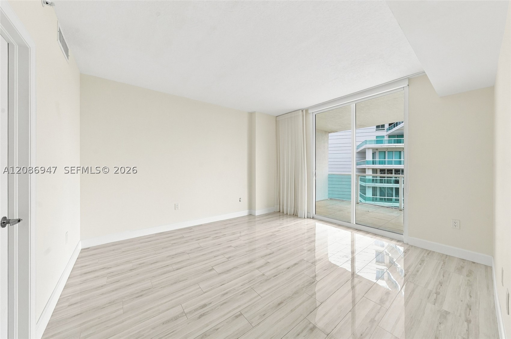 2101 Brickell Ave #3107 Miami, FL 33129