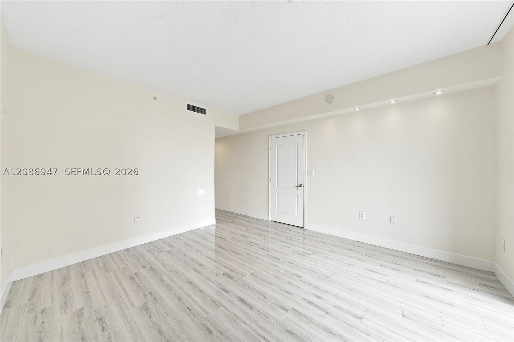 2101 Brickell Ave #3107 Miami, FL 33129