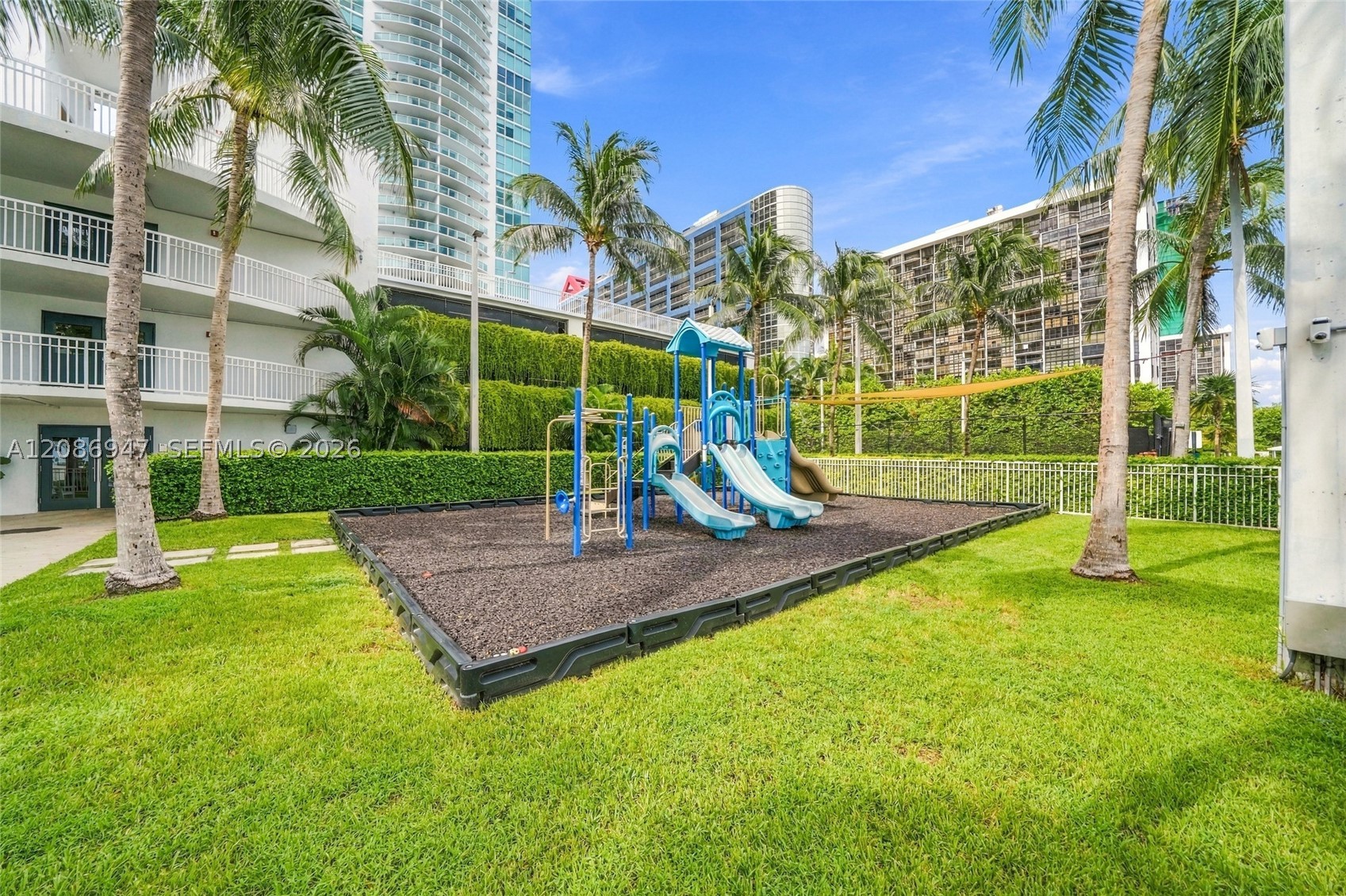 2101 Brickell Ave #3107 Miami, FL 33129