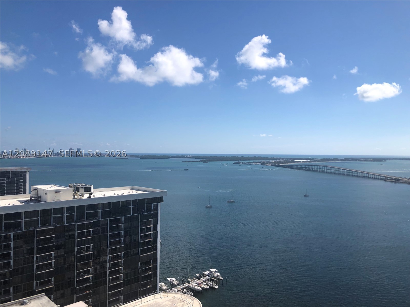 image Skyline on Brickell11