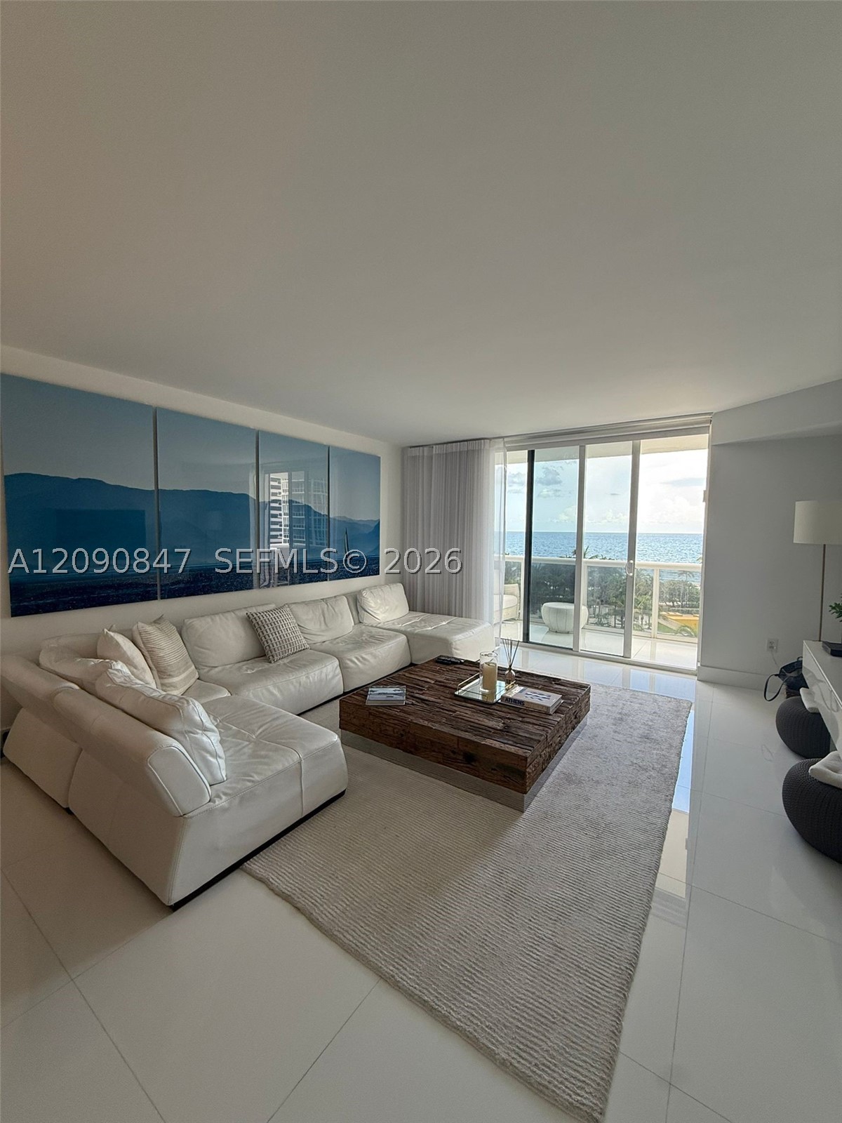 image Harbour House11