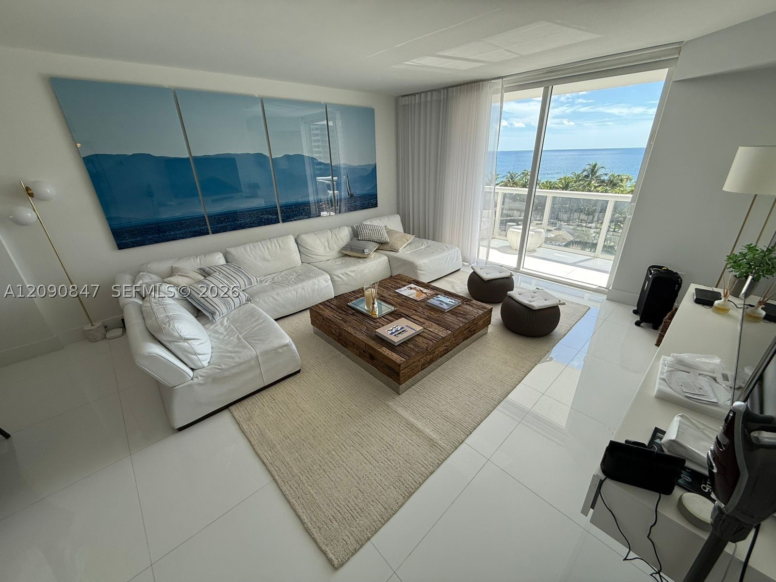 image Harbour House12