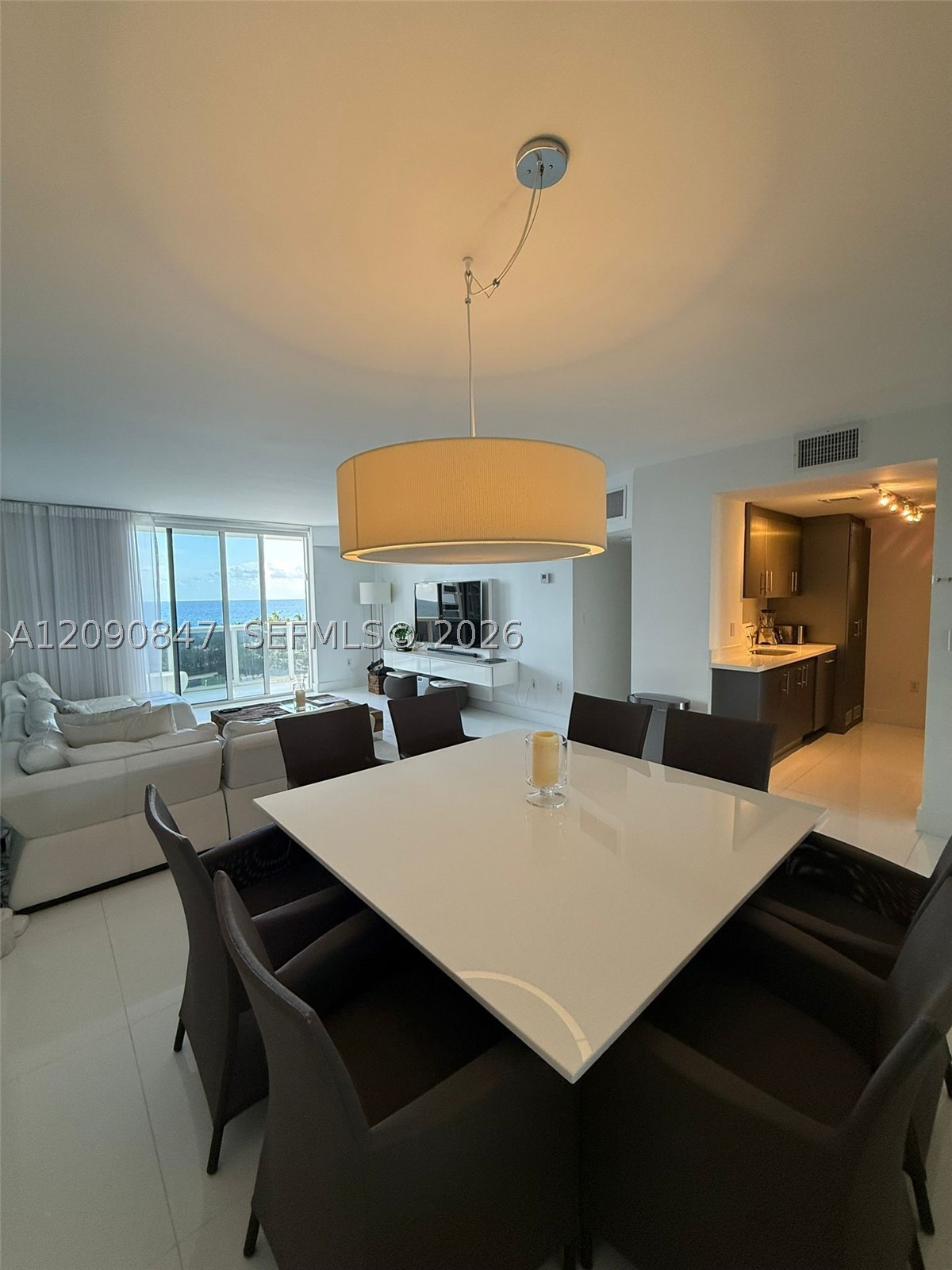 image Harbour House15