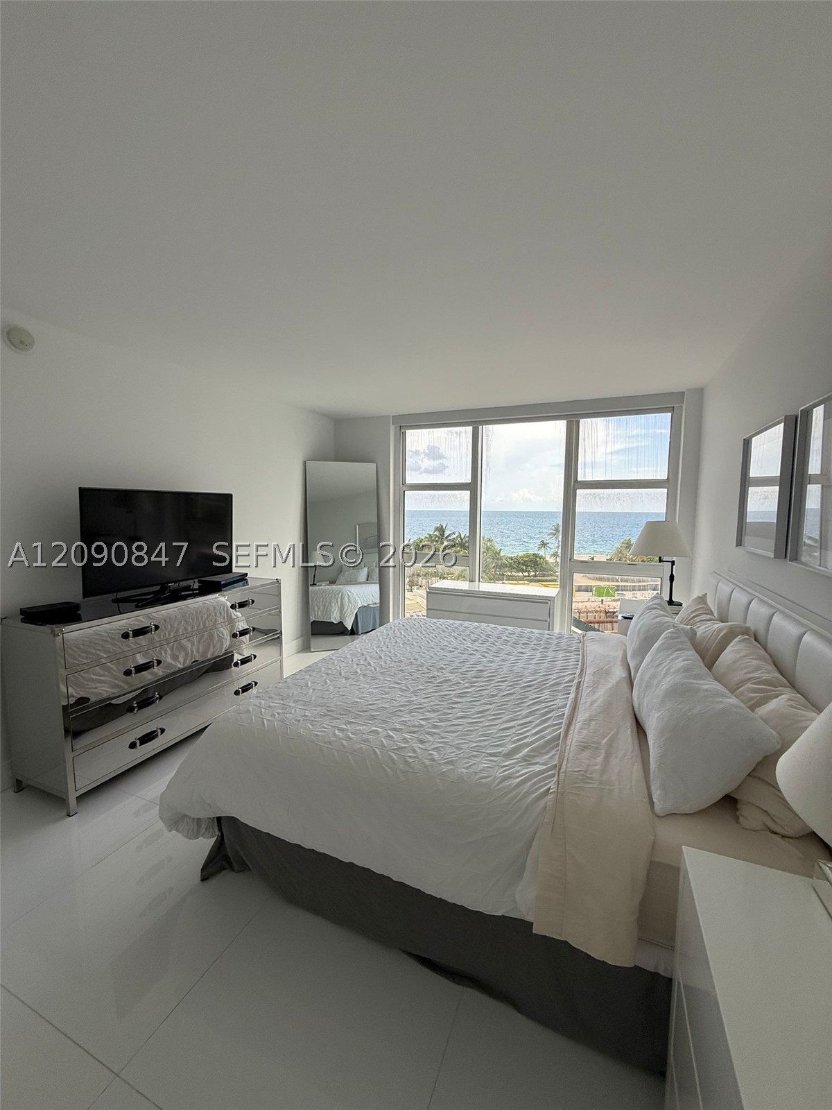image Harbour House6