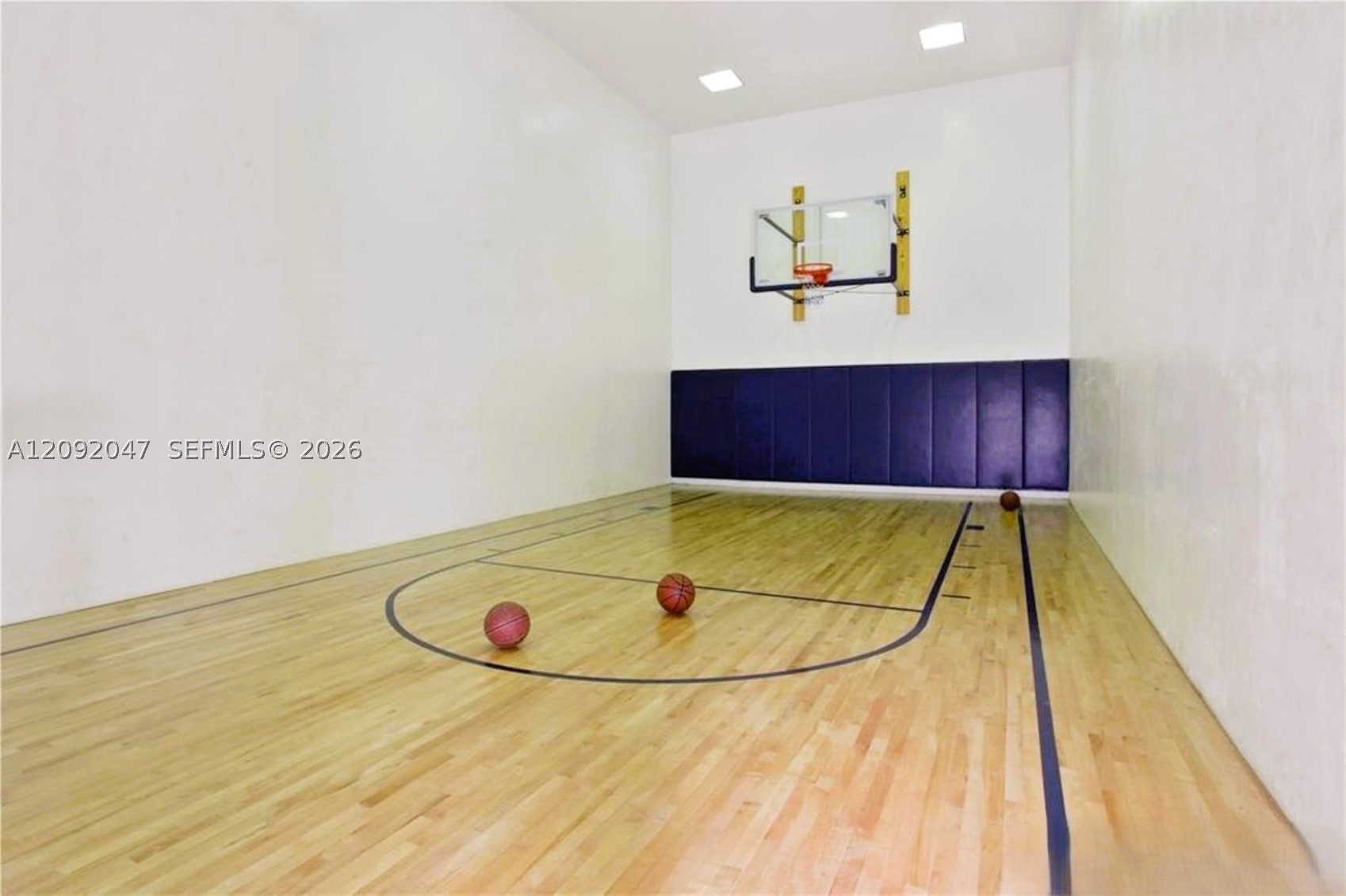 5555 Collins Ave #7P Miami Beach, FL 33140
