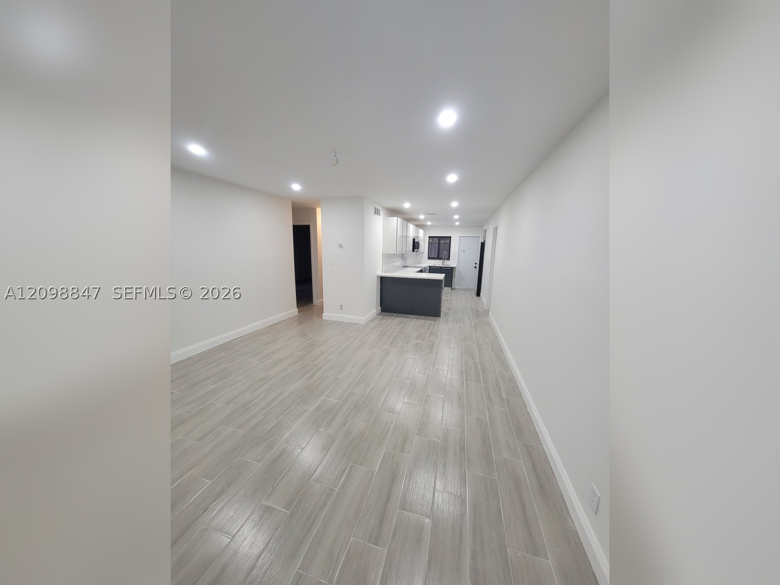 2300 SW 18th Ter Fort Lauderdale, FL 33315