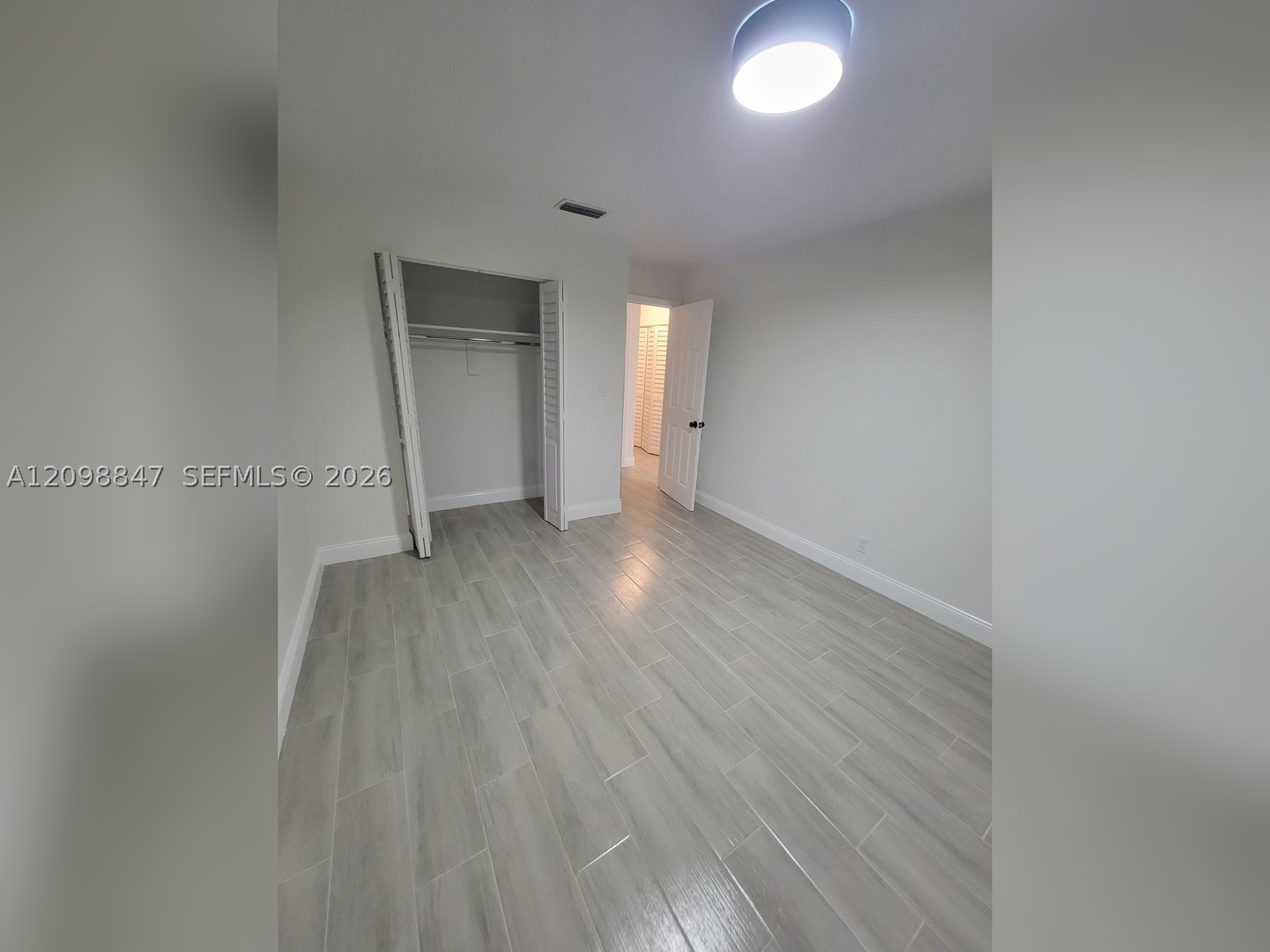 2300 SW 18th Ter Fort Lauderdale, FL 33315