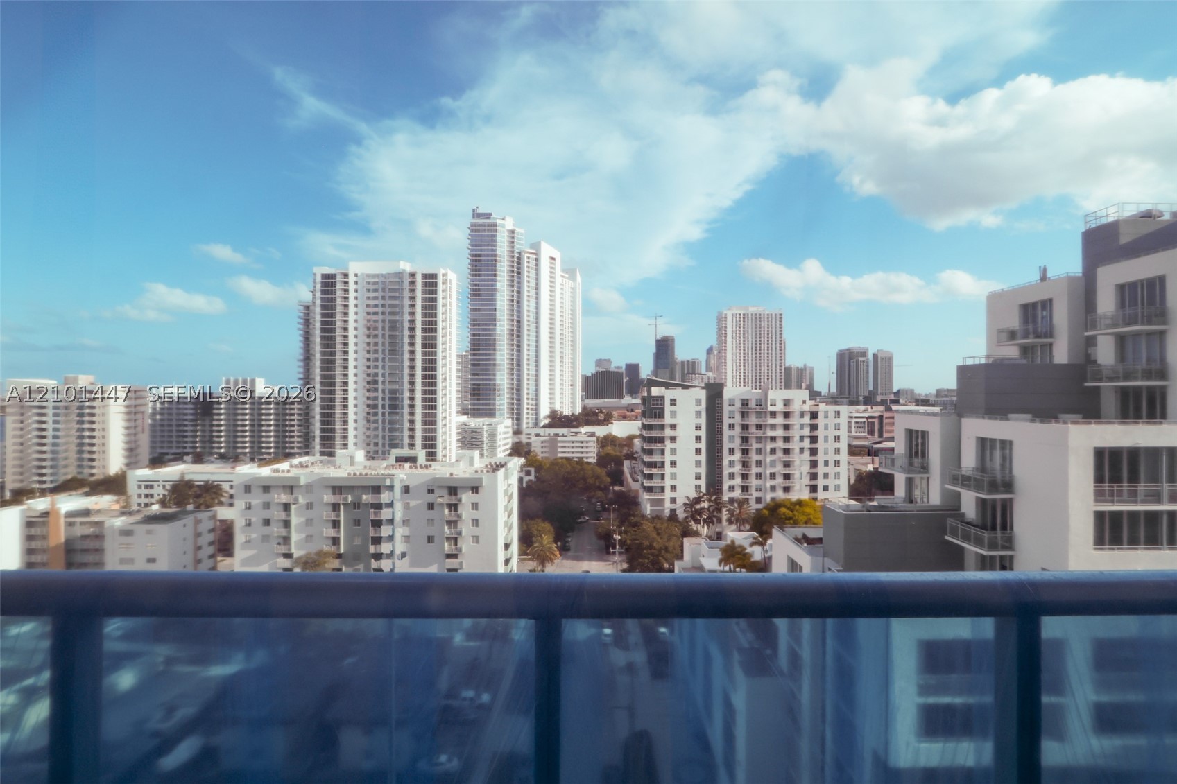image Gallery Art Condos24