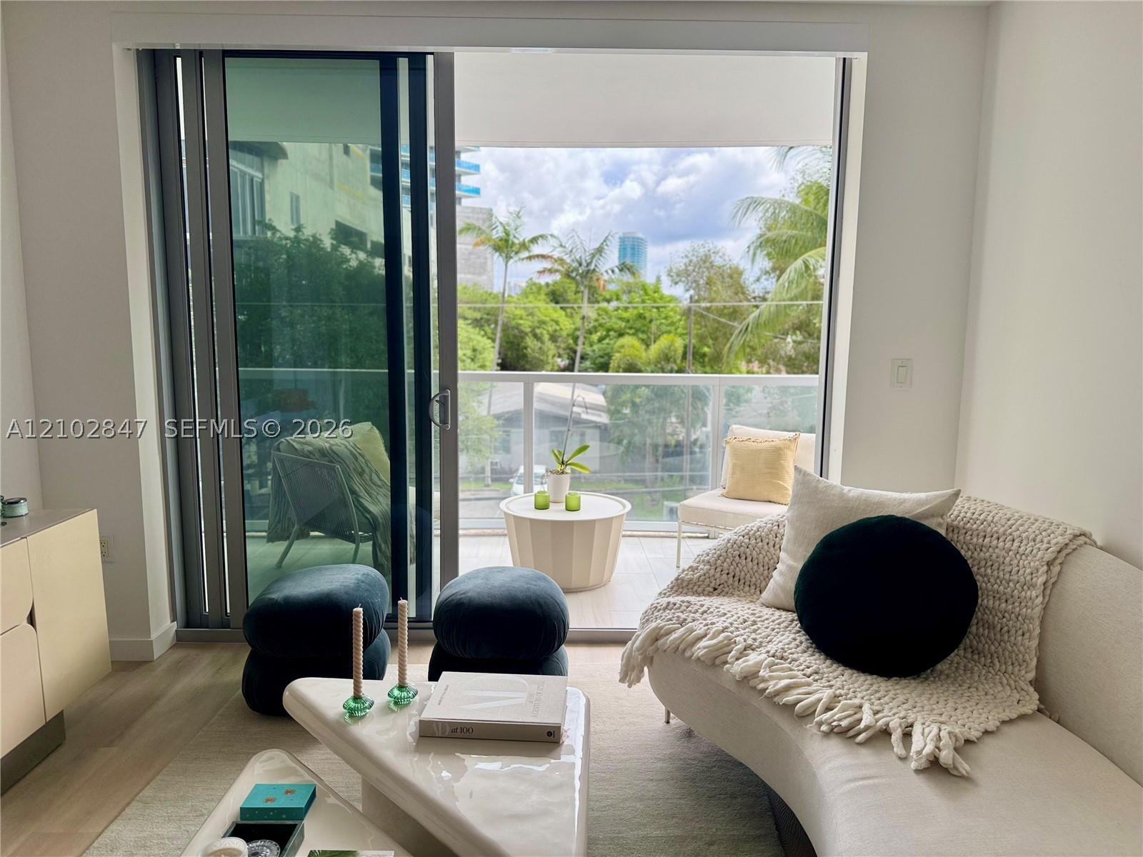 13800 Highland Dr #307 North Miami Beach, FL 33181