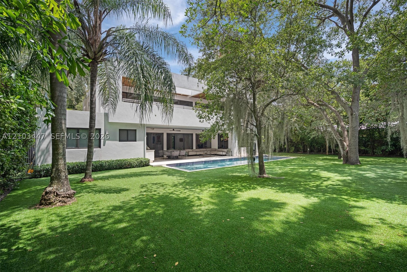 1760 Chucunantah Rd Miami, FL 33133