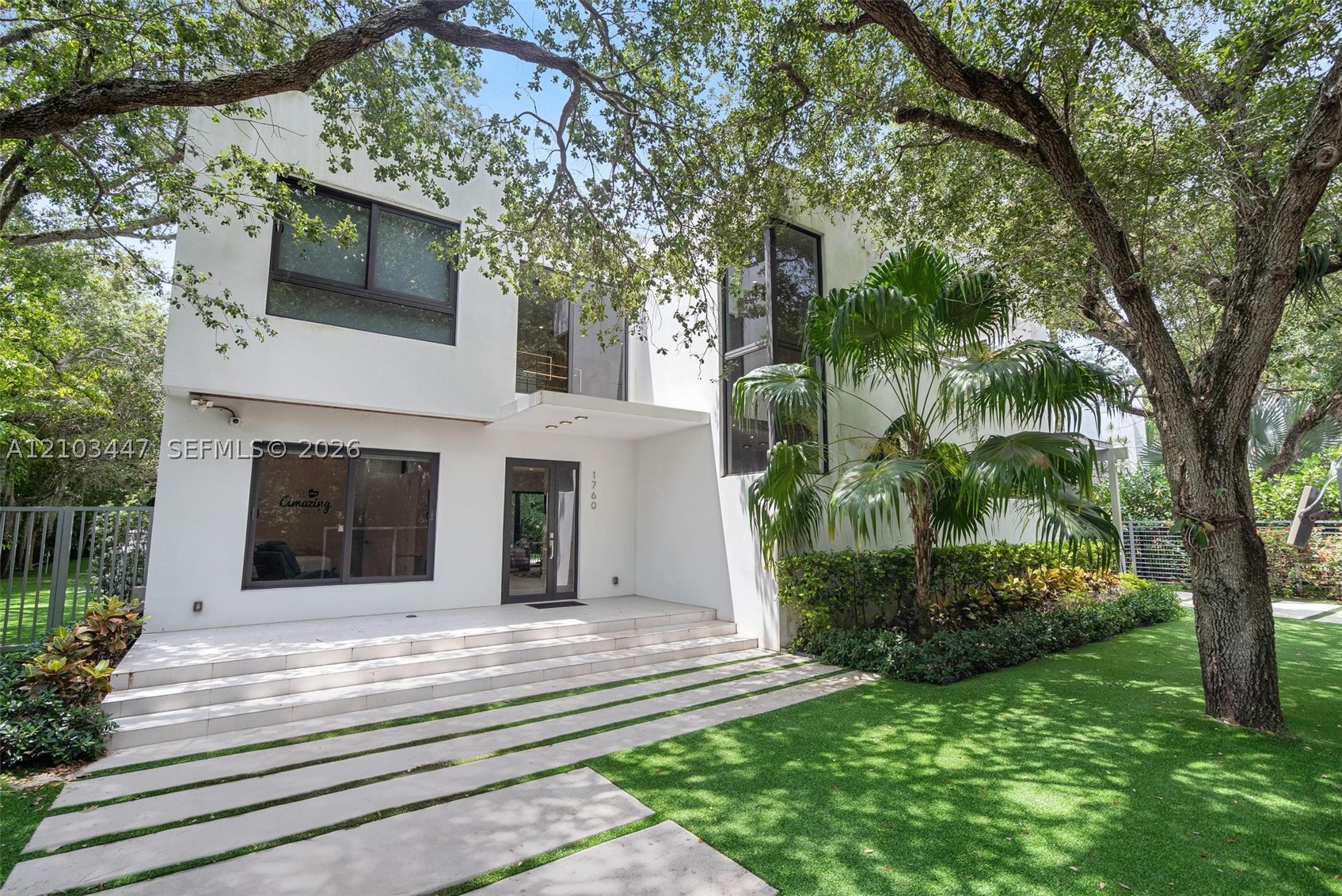 1760 Chucunantah Rd Miami, FL 33133