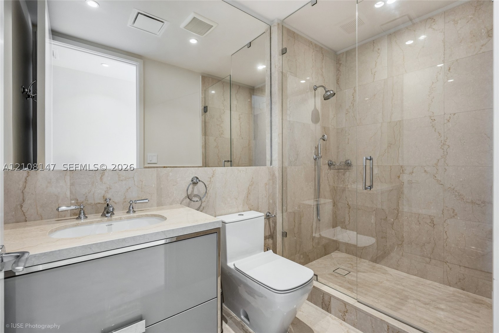 15701 Collins Ave #902 Sunny Isles Beach, FL 33160