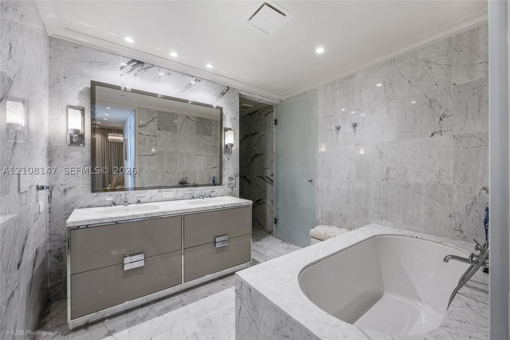 15701 Collins Ave #902 Sunny Isles Beach, FL 33160