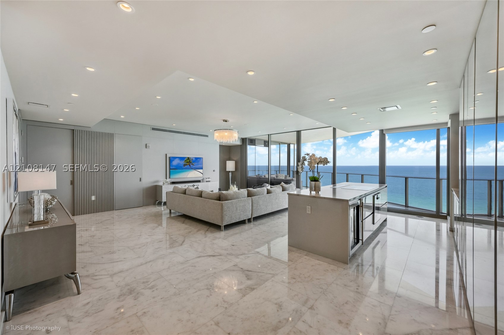 15701 Collins Ave #902 Sunny Isles Beach, FL 33160