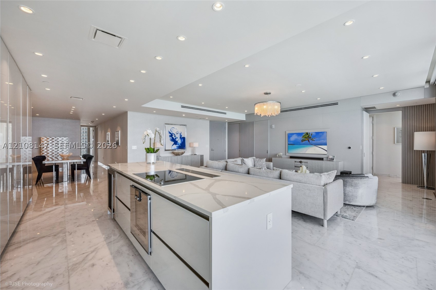 15701 Collins Ave #902 Sunny Isles Beach, FL 33160