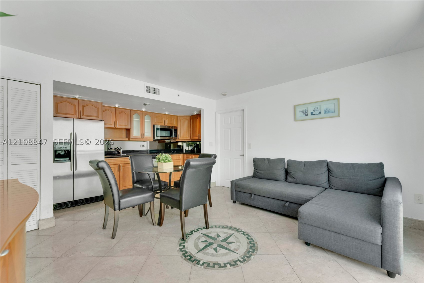 524 Ocean Dr Miami Beach, FL 33139
