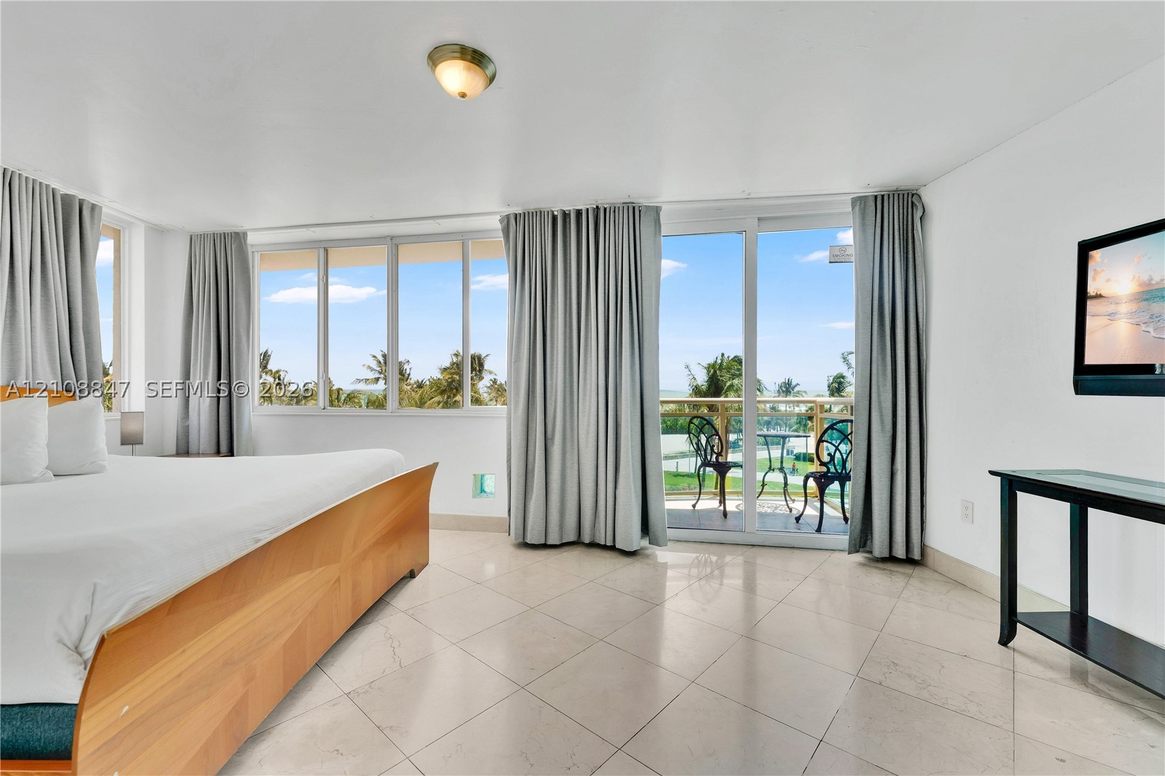 524 Ocean Dr Miami Beach, FL 33139