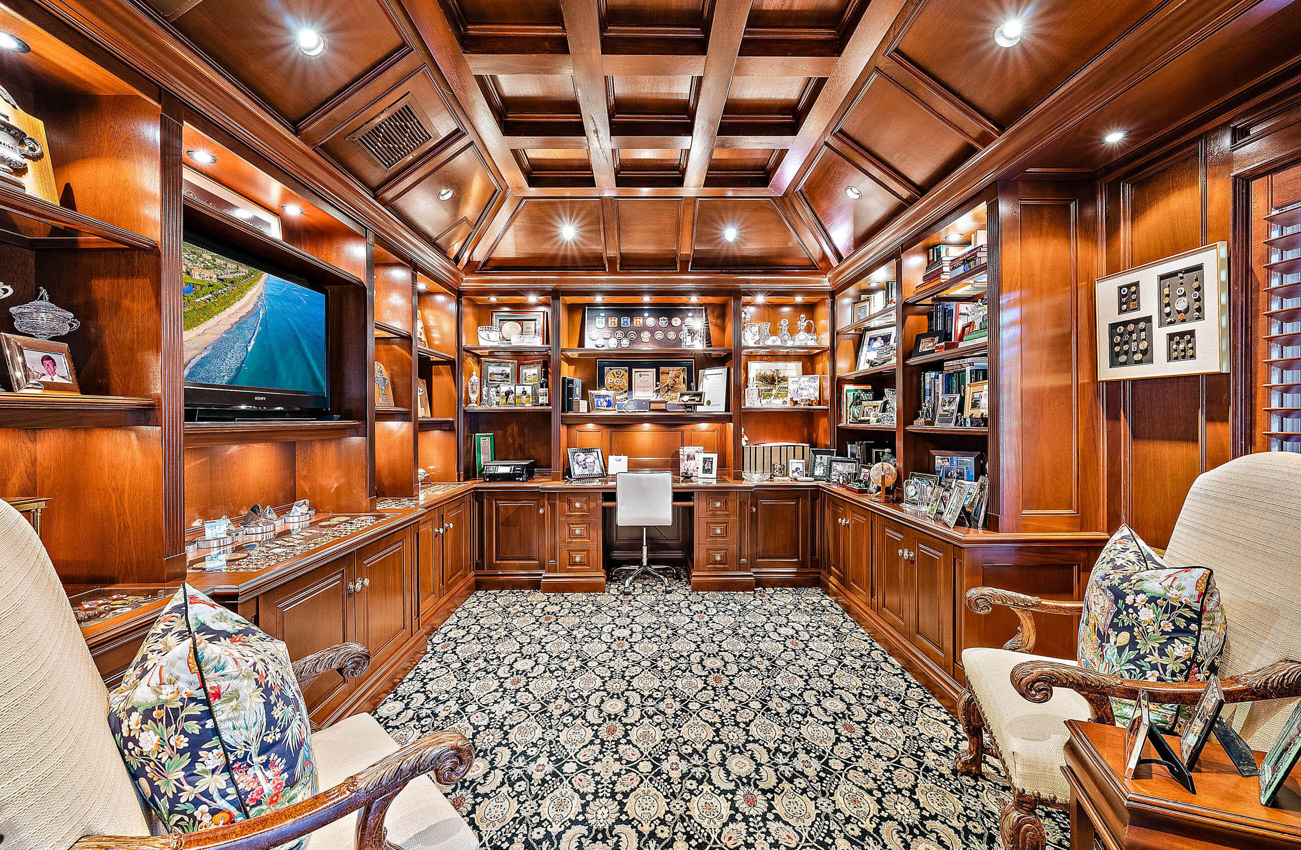 11818 Lost Tree North Palm Beach, FL 33408