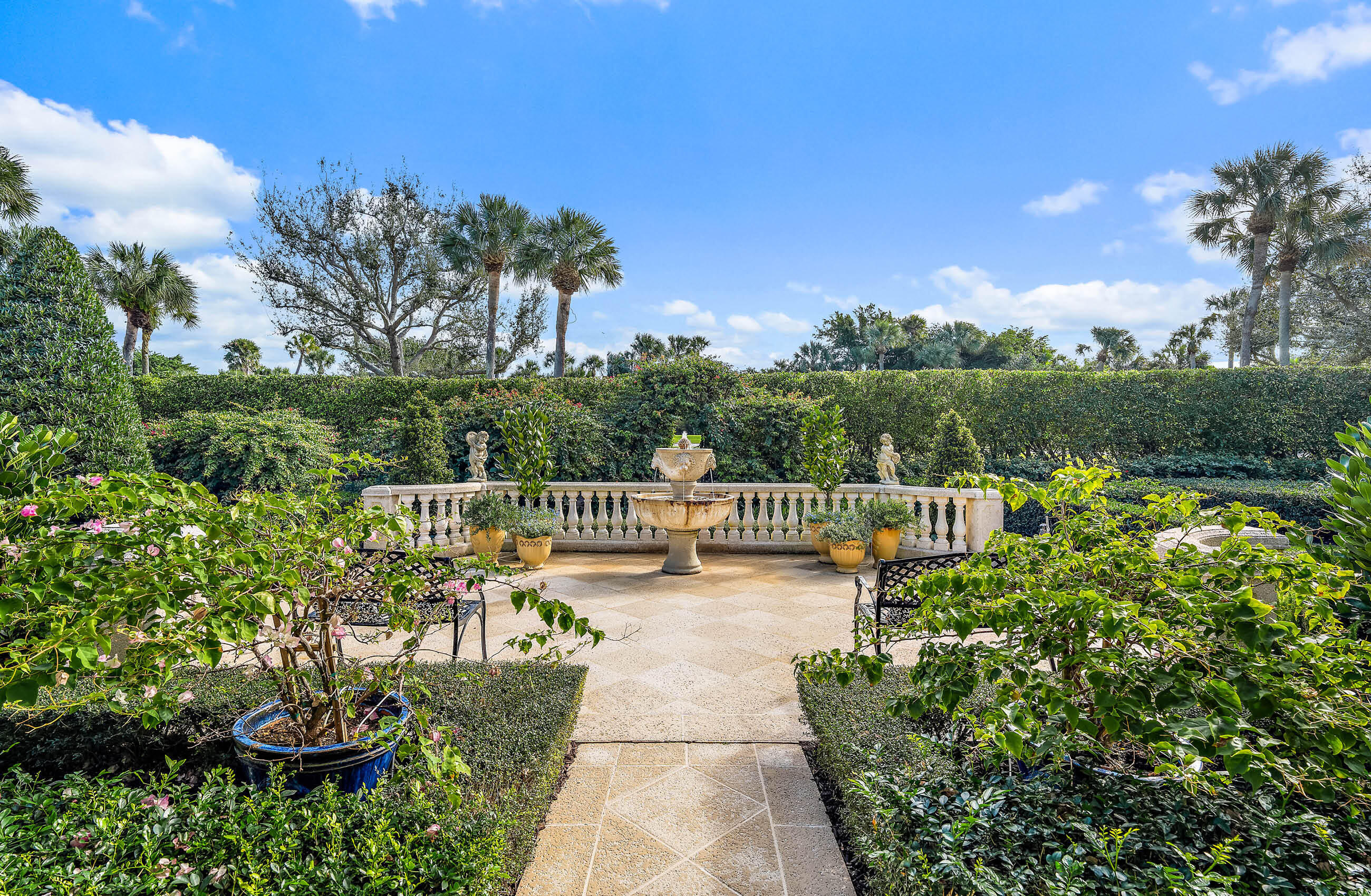 11818 Lost Tree North Palm Beach, FL 33408