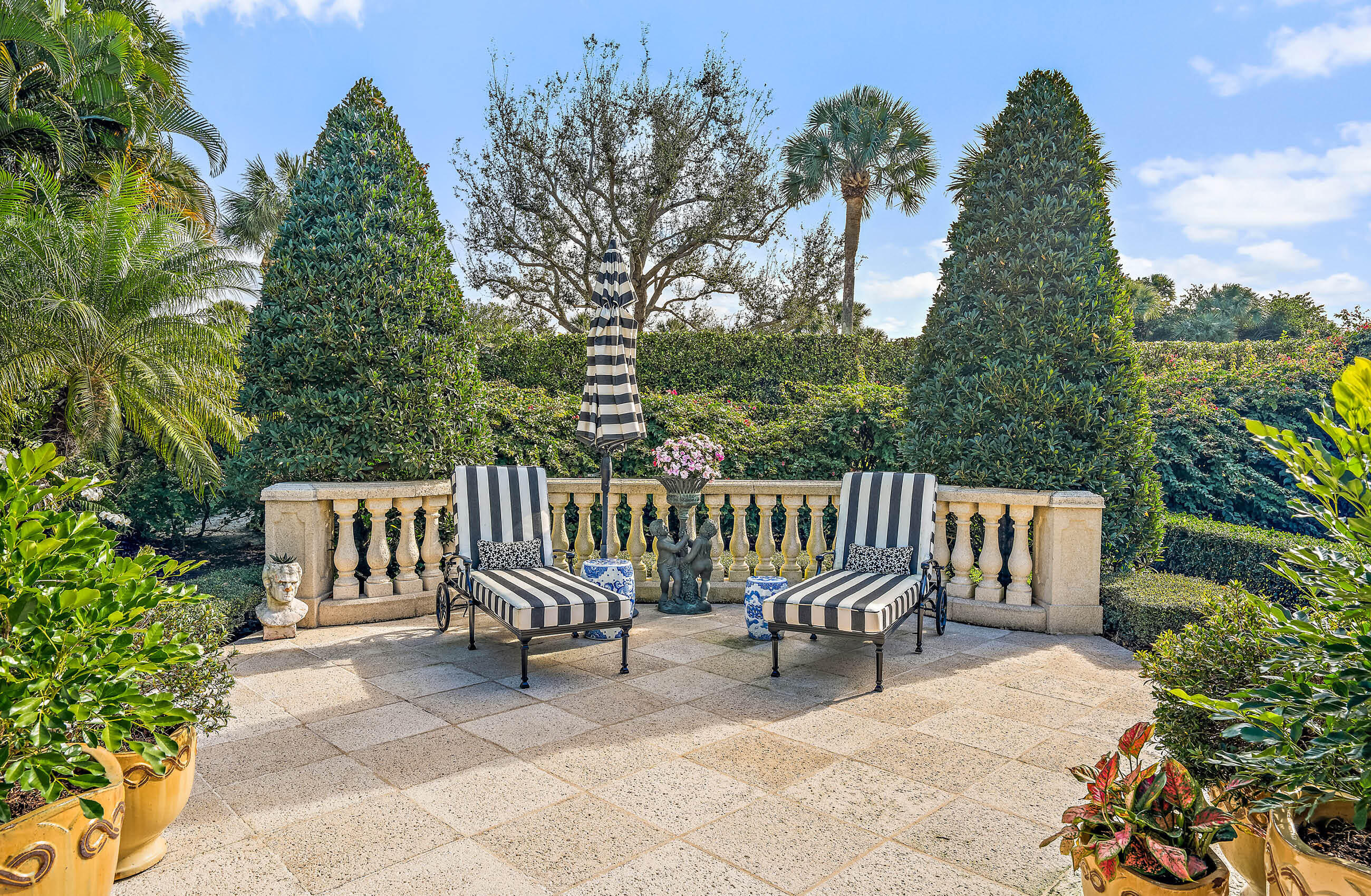 11818 Lost Tree North Palm Beach, FL 33408