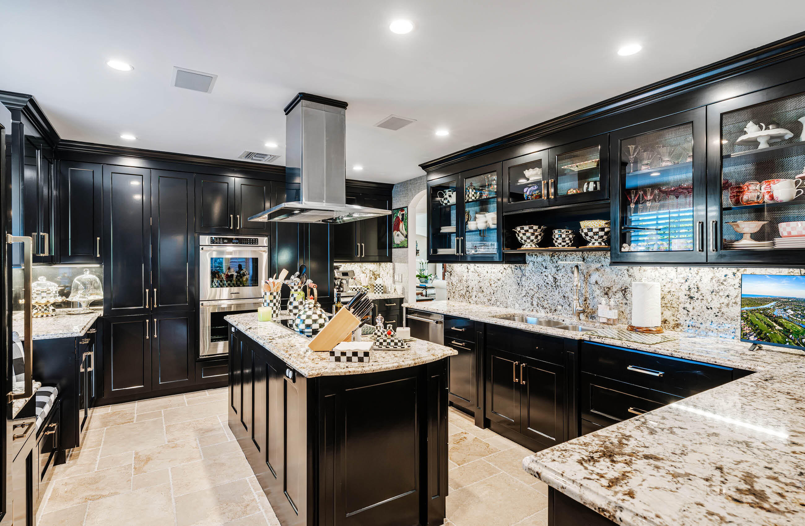 11818 Lost Tree North Palm Beach, FL 33408