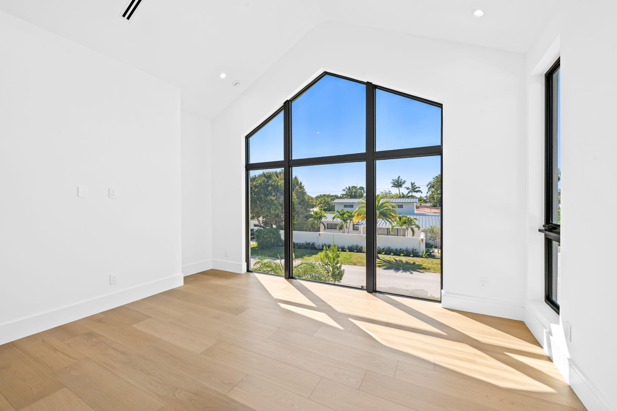 2625 NE 29th Fort Lauderdale, FL 33306