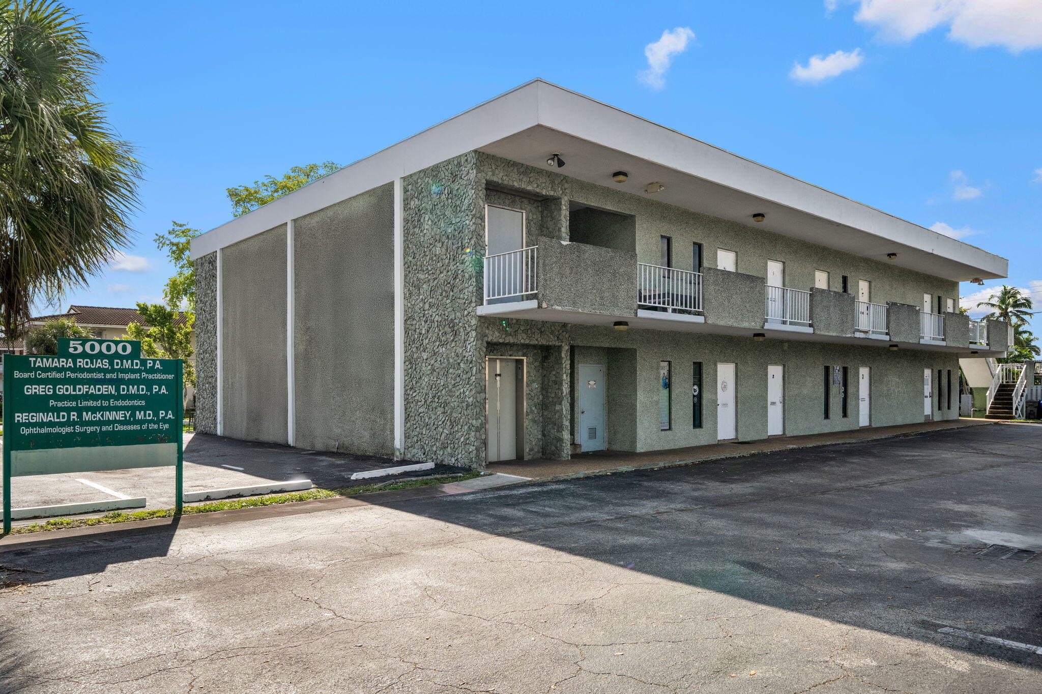 5000 Hollywood Hollywood, FL 0