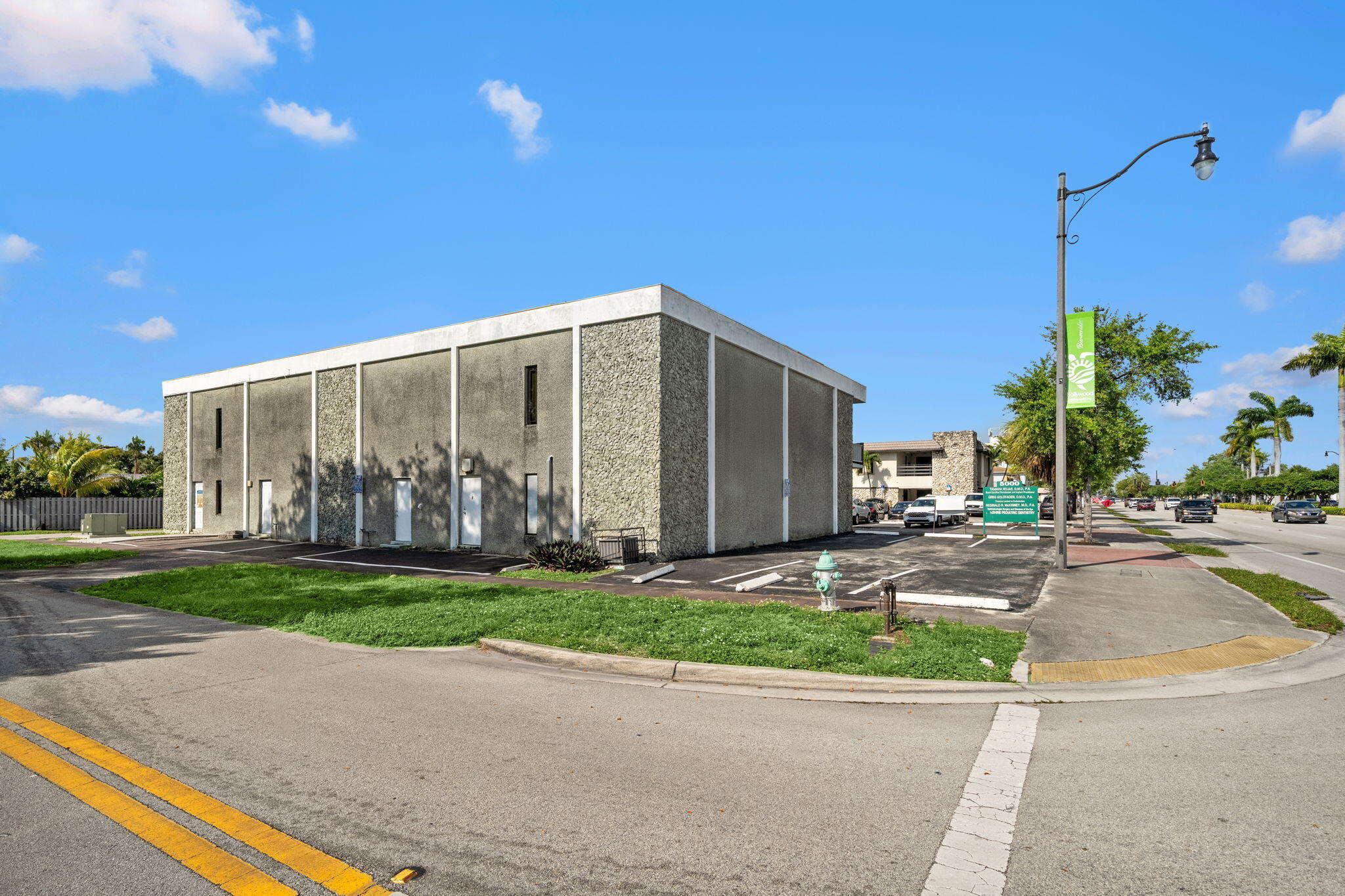 5000 Hollywood Hollywood, FL 0