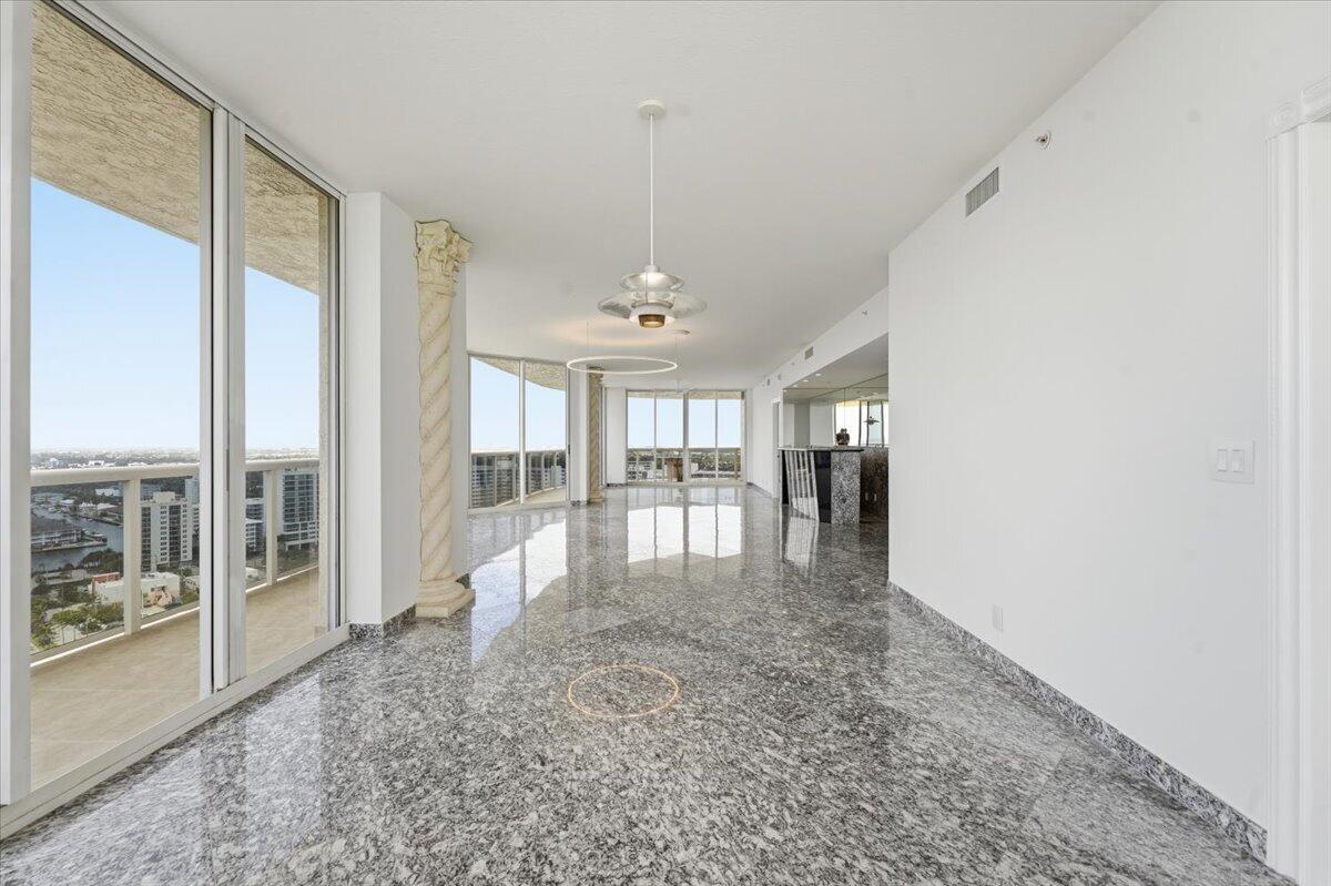 3100 N Ocean #2208 Fort Lauderdale, FL 33308