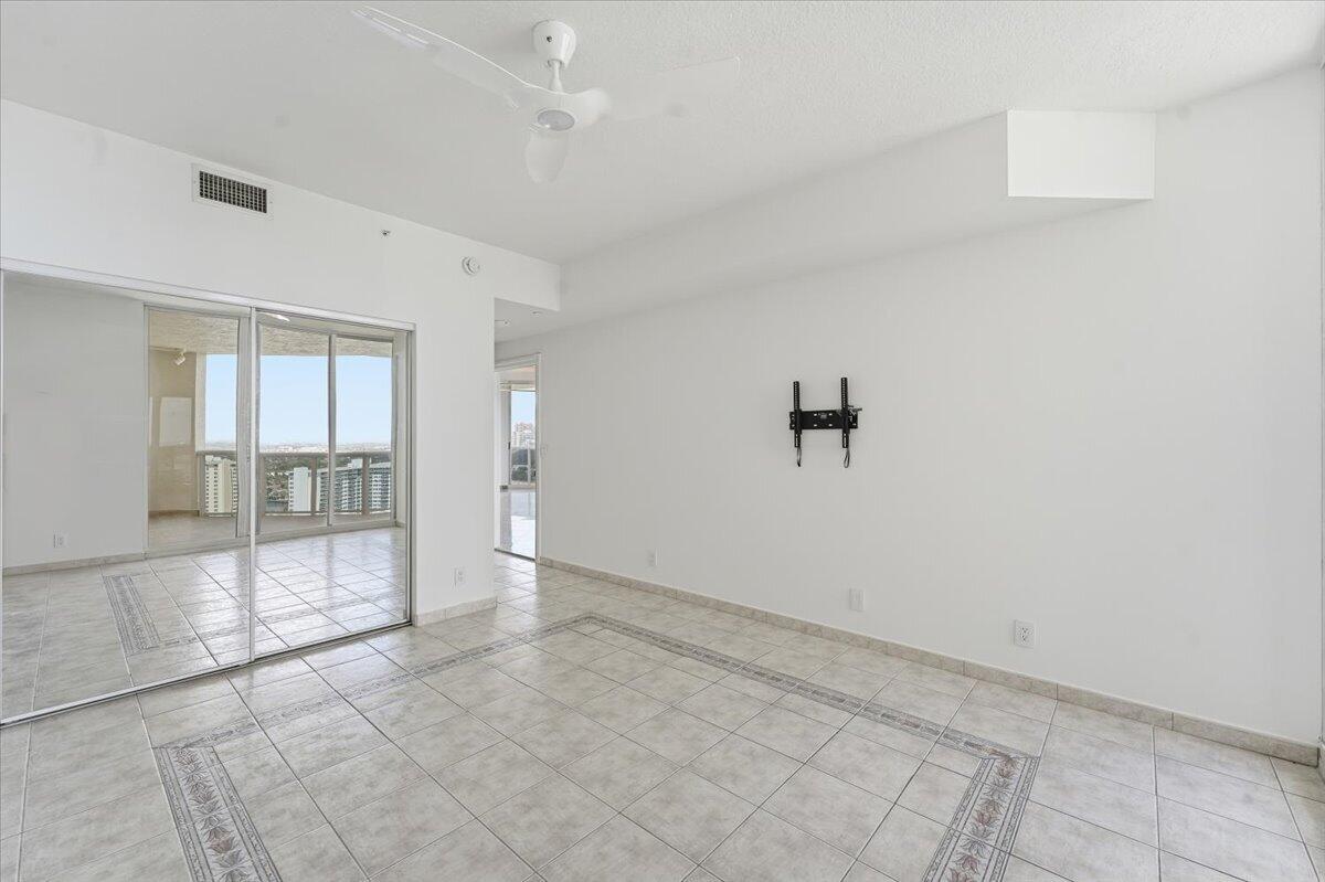3100 N Ocean #2208 Fort Lauderdale, FL 33308