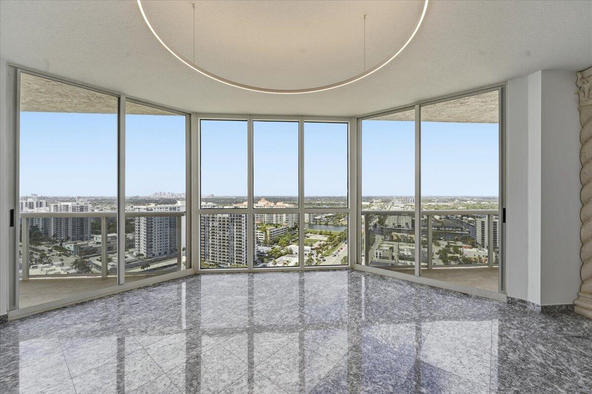 3100 N Ocean #2208 Fort Lauderdale, FL 33308