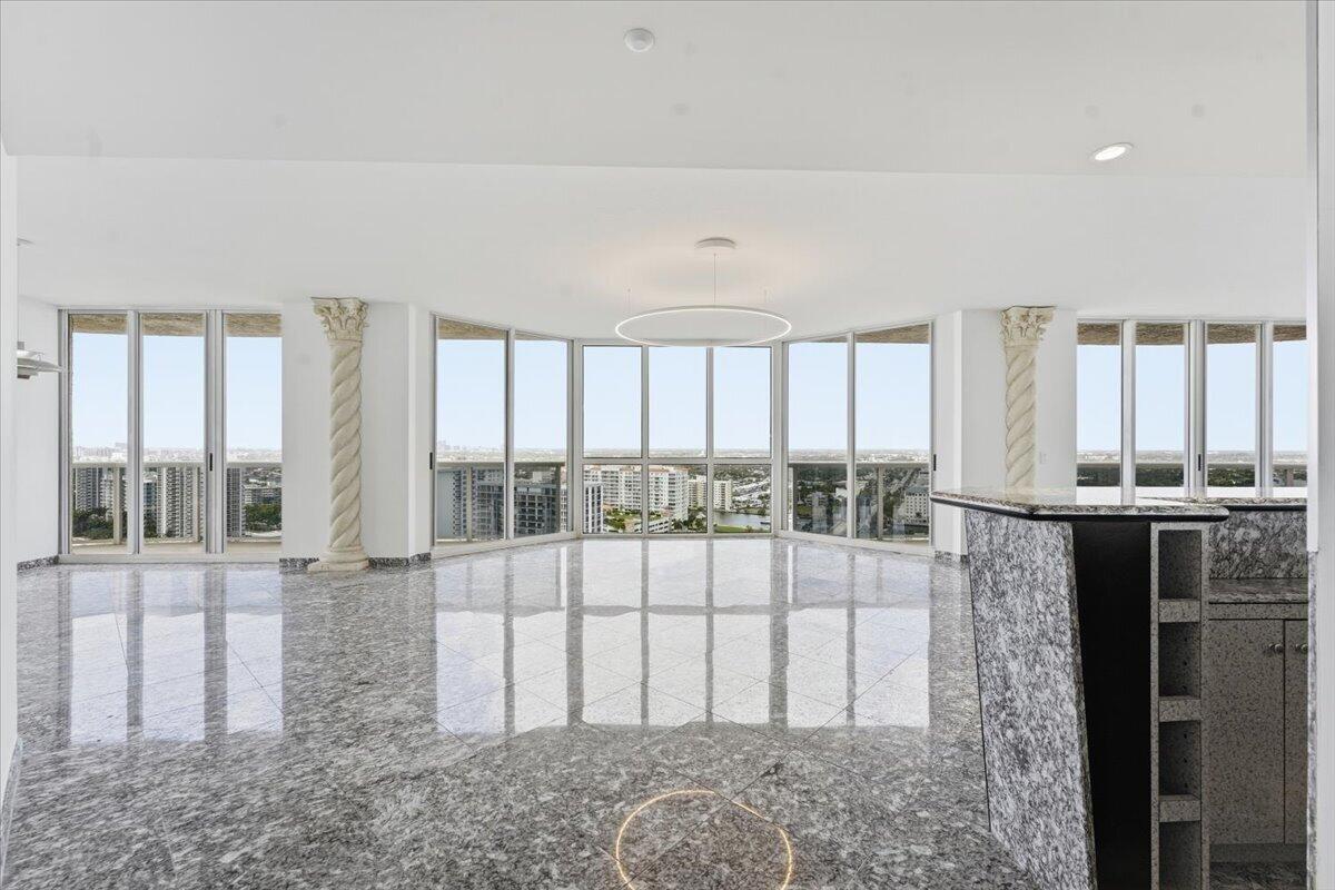 3100 N Ocean #2208 Fort Lauderdale, FL 33308