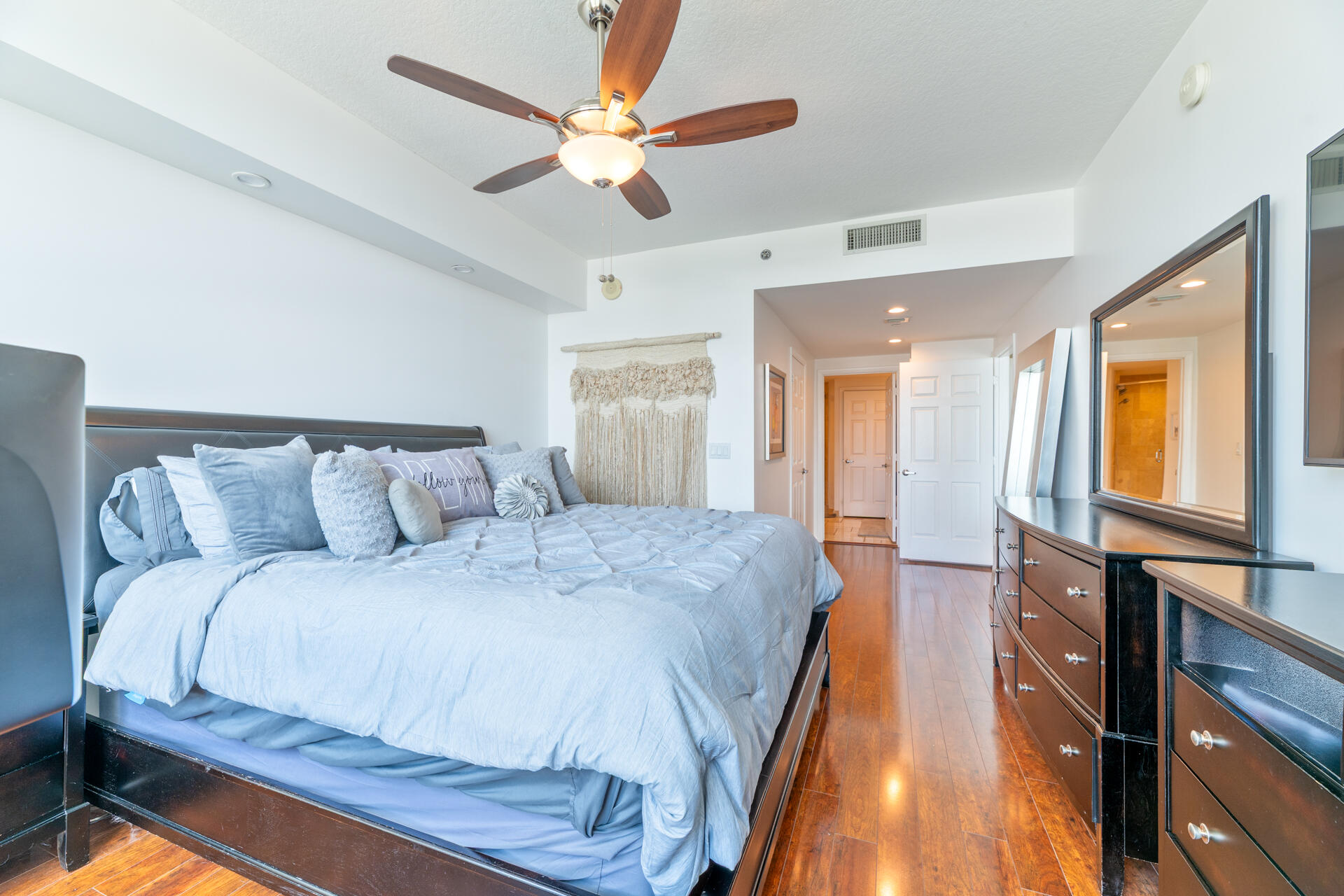 1819 SE 17th #802 Fort Lauderdale, FL 33316