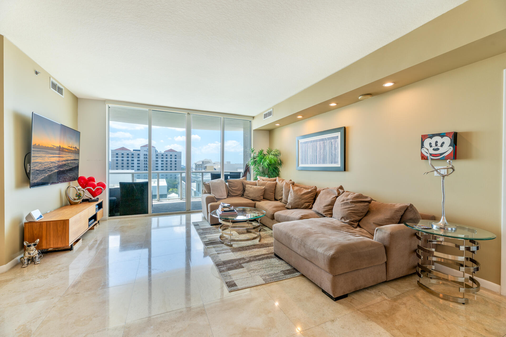 1819 SE 17th #802 Fort Lauderdale, FL 33316