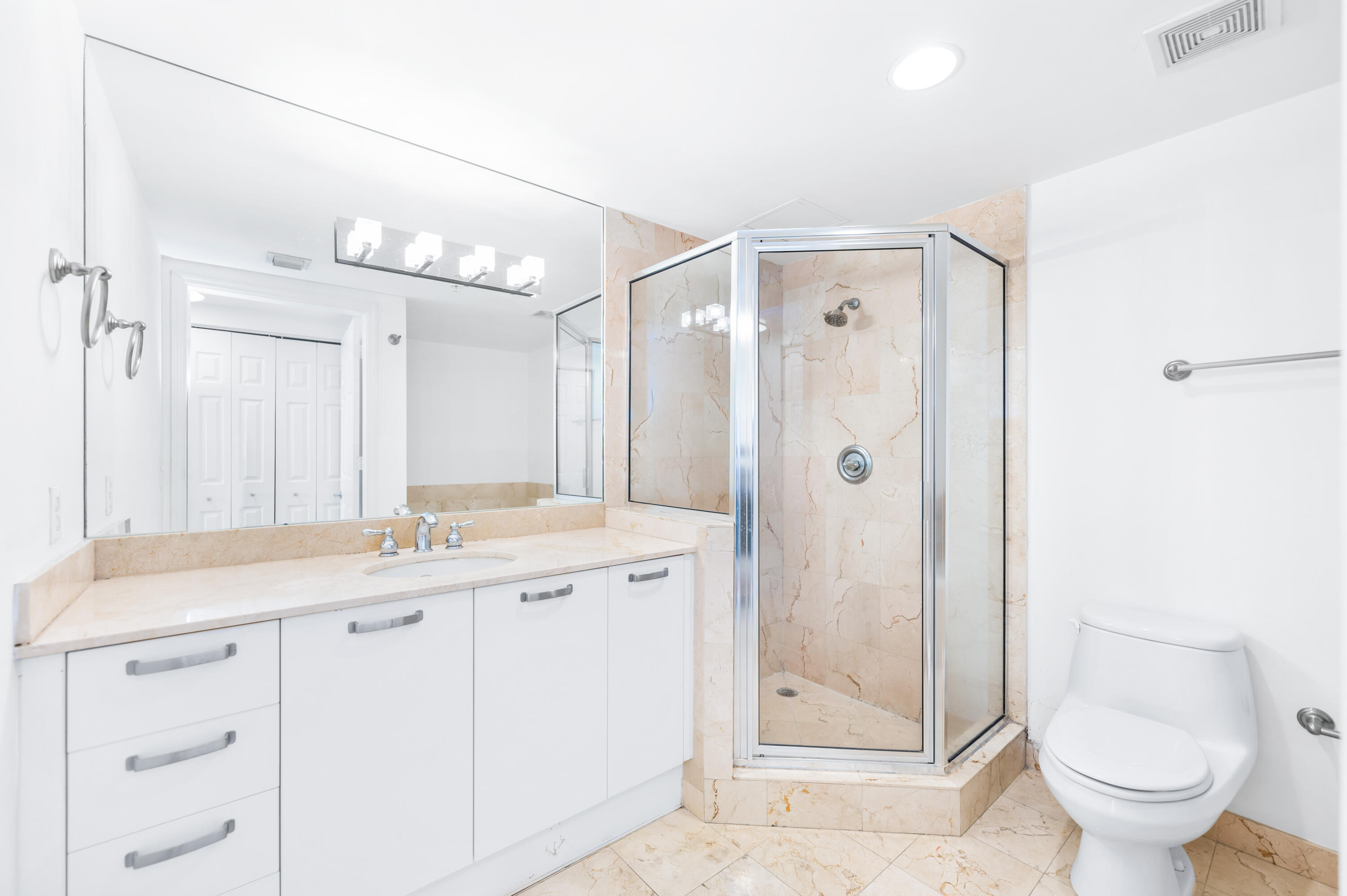2030 S Douglas #807 Coral Gables, FL 33134