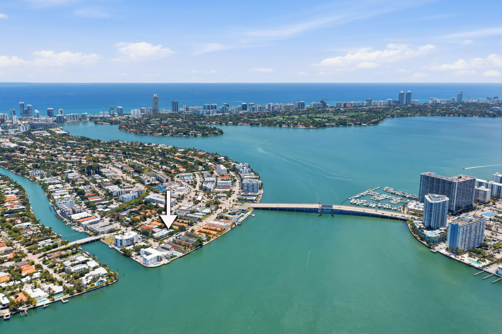 2183 Bay