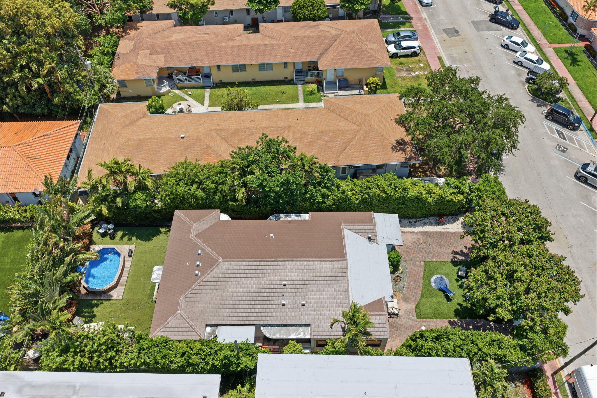 2183 Bay Miami Beach, FL 33141